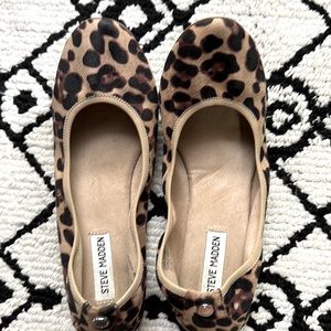 Steve Madden Leopard Print Flats size 9